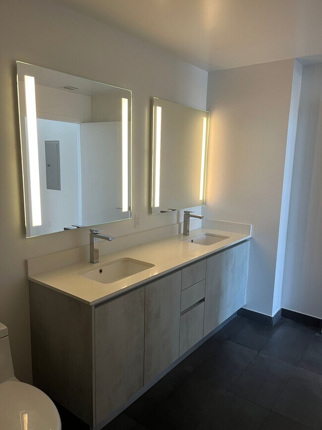 445 NW 26th St unit B1, Miami, FL 33127 - photo 5