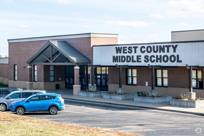 West County Middle School provides education in the neighborhood of 
Washington County.