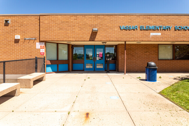 Vassar Elementary School was home to 457 students in the Lakeshore neighborhood.