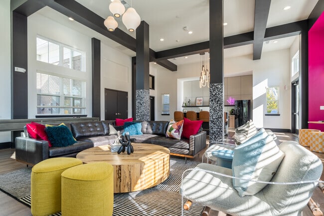 The Laurel - Clubhouse