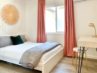 5320 Sunglow Ct, San Diego, CA 92117