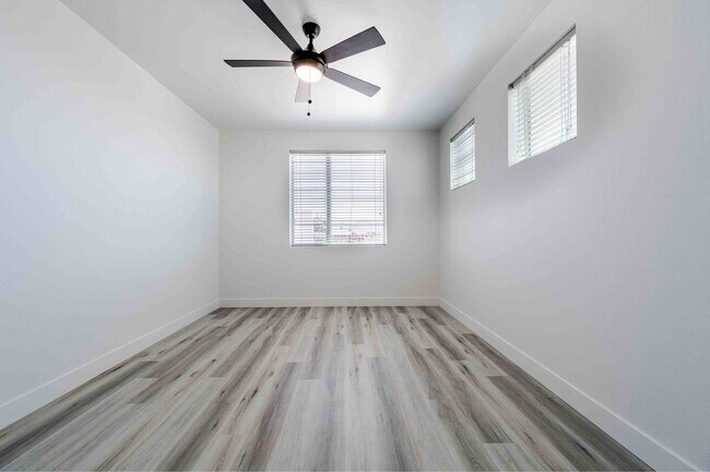 Slate Scottsdale, Phoenix, AZ 85054 - photo 7