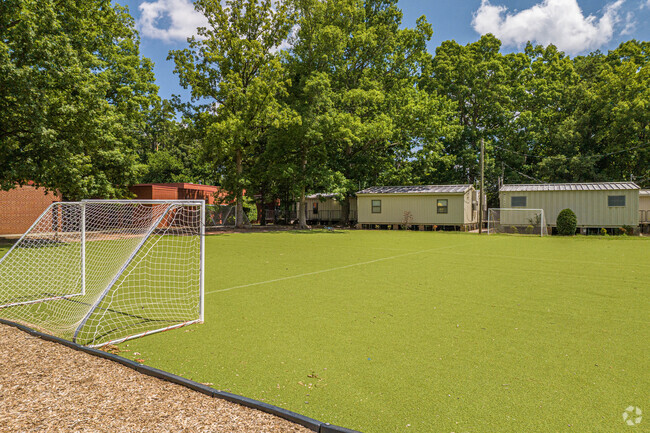 Billingsville Cotswold Elementary School also has a modern and large sports field.