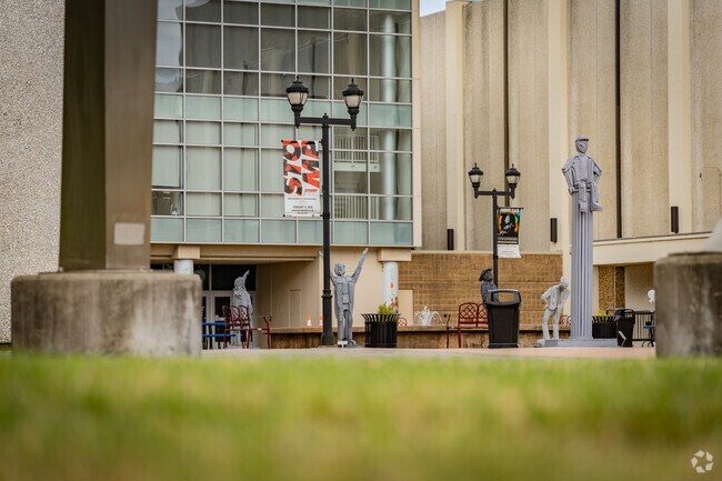 Artwork is enjoyed but guest that visit the Berglund Center just outside of Williamson Road.