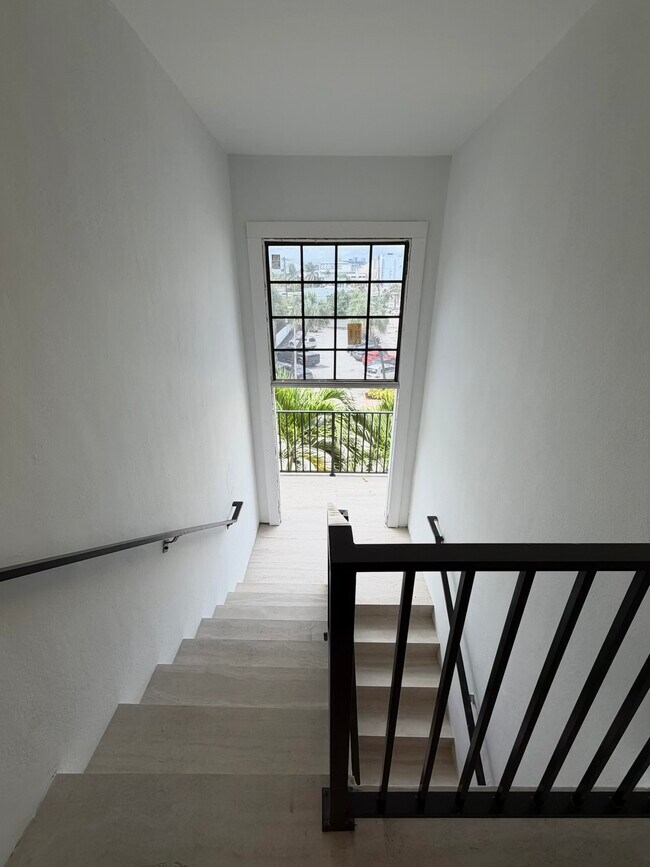 1619 Jefferson Ave unit 1, Miami Beach, FL 33139 - photo 6