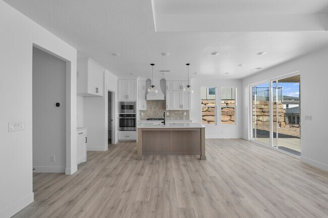 2716 W Lugano Way, Saint George, UT 84770 - photo 5