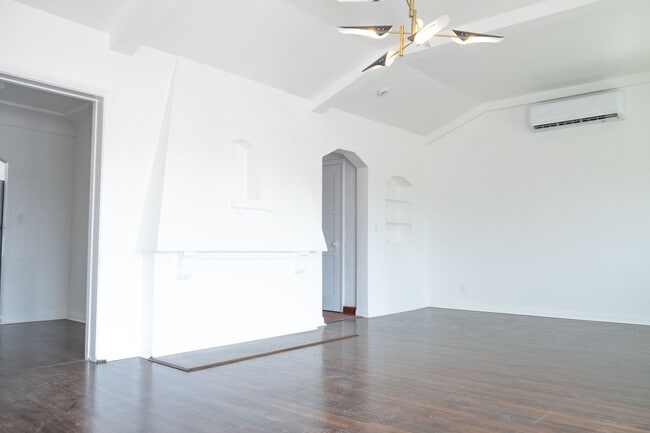 3029 W Vernon Ave, Los Angeles, CA 90008 - photo 2