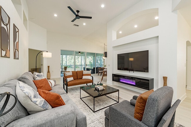 7123 Blue Juniper Ct, Naples, FL 34109 - photo 3