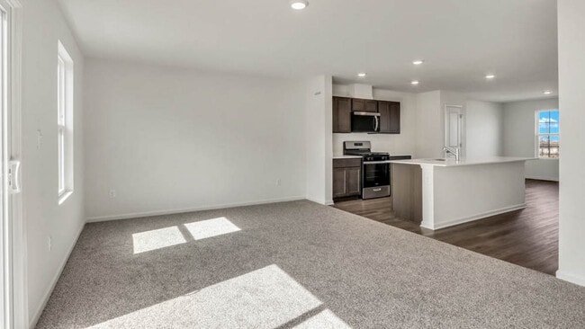 431 Lakeshore Ct, St. Charles, IL 60174 - photo 7