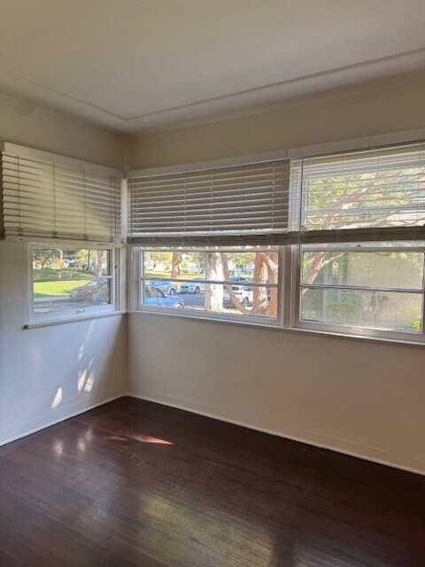 1120 Chelsea Ave, Santa Monica, CA 90403 - photo 5