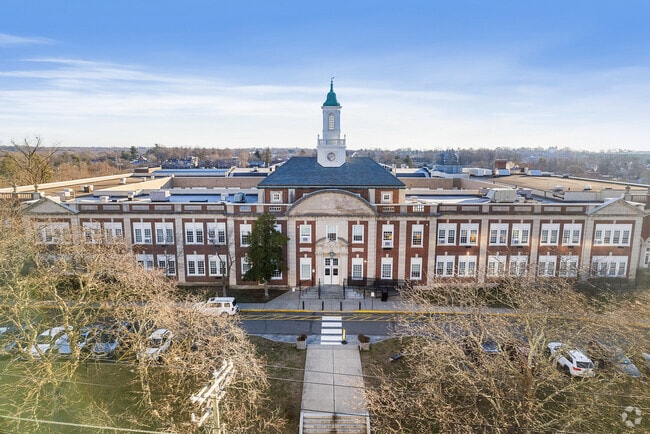 Stamford High School is a cornerstone of academic excellence within the commuinty.