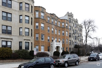 55 Park Dr, Boston, MA 02215