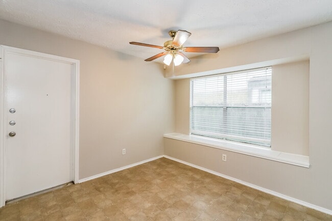 1014 Mayweather Ln, Richmond, TX 77406 - photo 6