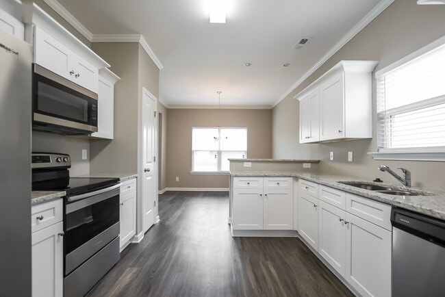 619 Fieldcrest Dr, Dallas, GA 30132 - photo 4