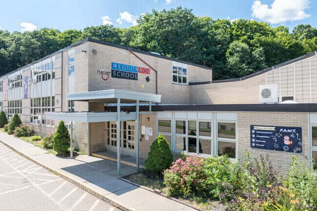 Welcome to Wequonnoc Magnet Elementary School located in Norwich, CT.