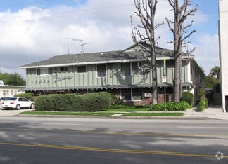 13009 Riverside Dr, Sherman Oaks, CA 91423