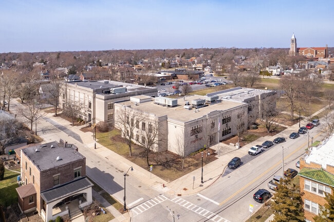 Aerial view of Farragut Elementary School.