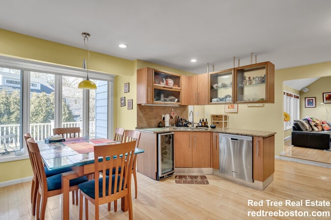 829 Chestnut St, Waban, MA 02468 - photo 4