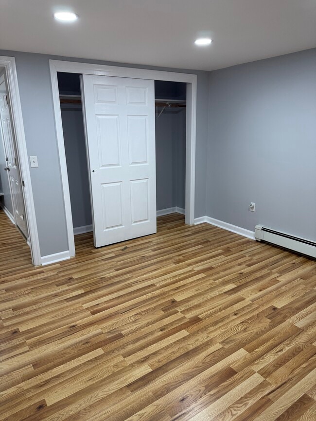 2245 Jones Rd, Fort Lee, NJ 07024 - photo 6