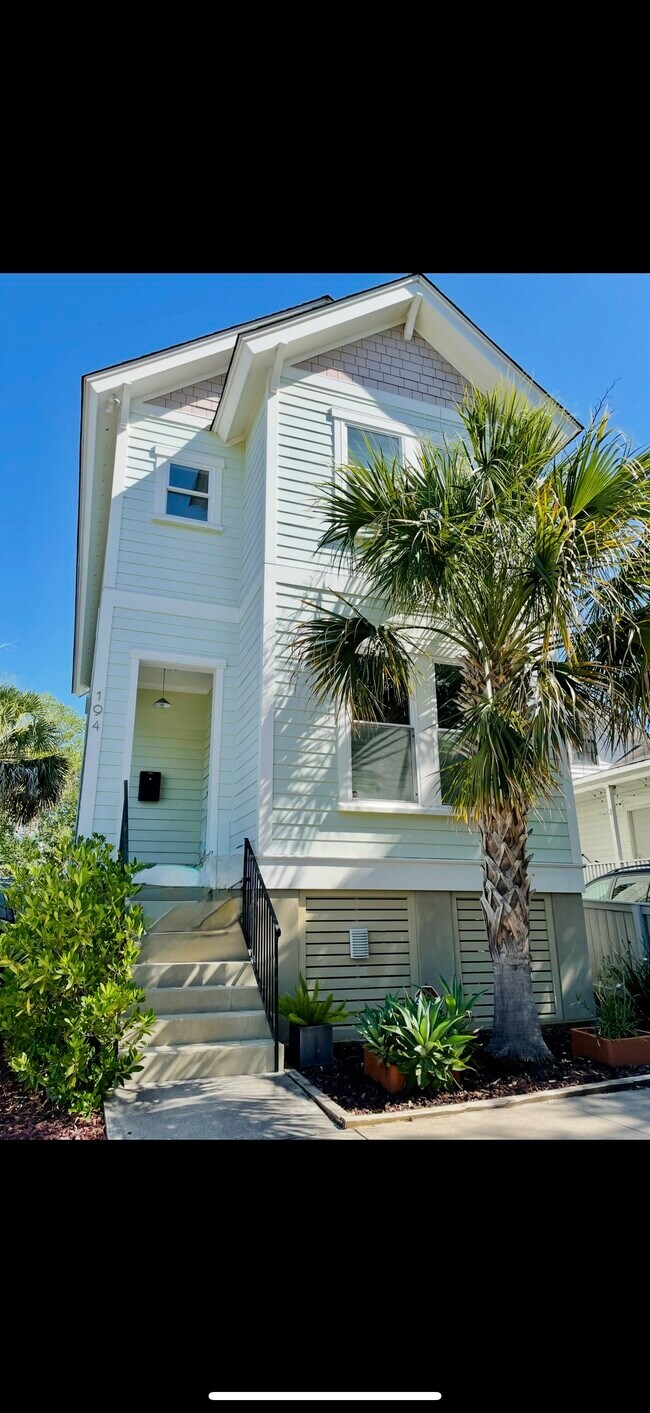194 Fishburne St, Charleston, SC 29403