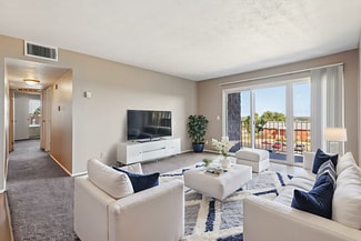 1336 Camp Hill Way, Dayton, OH 45449