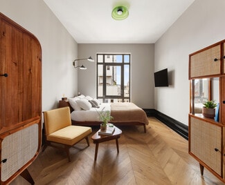 183-185 Chrystie St, New York, NY 10002