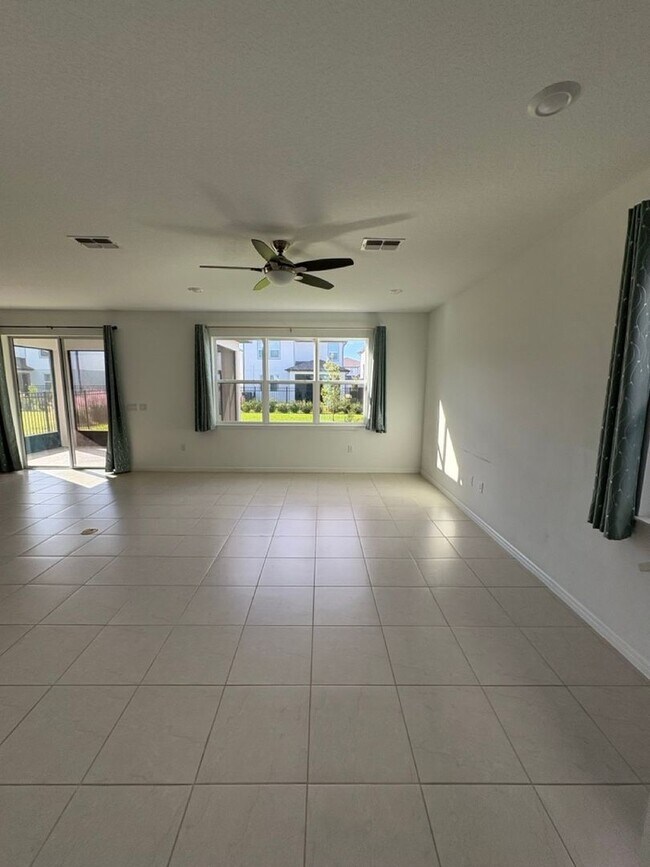 17729 Wind Chime Row, Land O' Lakes, FL 34638 - photo 7