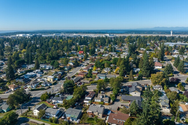 McMicken Heights is just minutes away from Seattle-Tacoma International Airport.