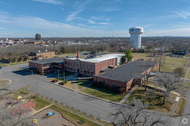 The McFadden School of Excellence is affiliated with the Rutherford County School System.