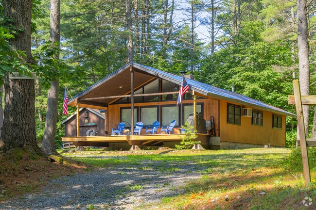 Find a cozy vacation cabin in Lake Luzerne, nestled in the Adirondack Mountains.