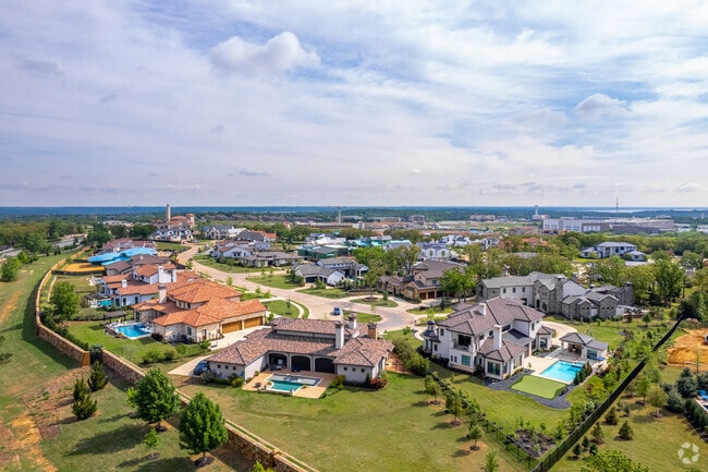 There are a collection of high-end luxury and custom home neighborhoods in Westlake, TX.