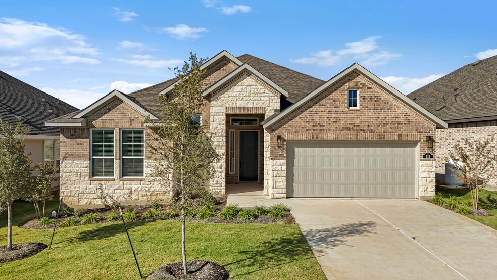 1013 Rollingwood Trail, Georgetown, TX 78633 - photo 1