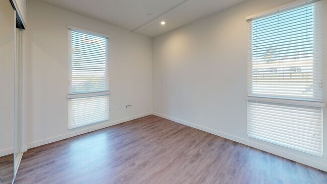 The Evelyn Townhomes: Luxe Living in the Heart of North Park’s Trendy Vibe, San Diego, CA 92104 - photo 5