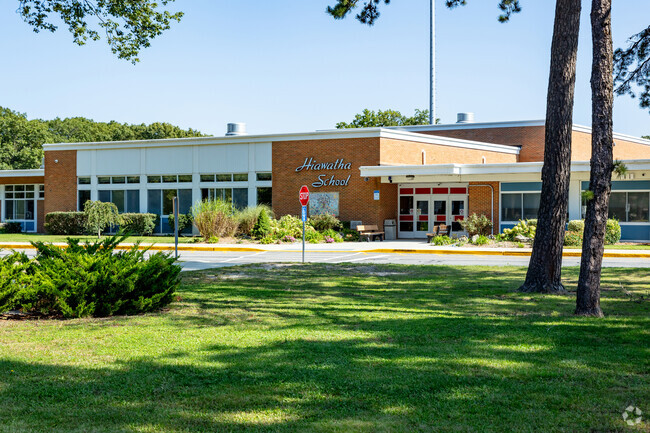 Send your kids to Hiawatha School.