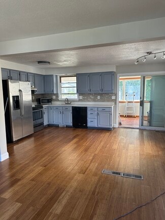 62 Sprague St Unit 62 Sprague st 01089, West Springfield, MA 01089