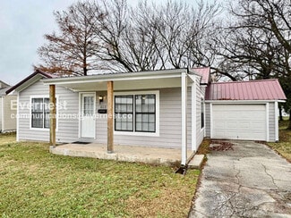 813 J St NW, Miami, OK 74354