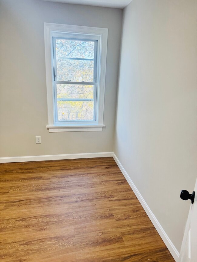 49 Lawrence St unit Apartment 2, Salem, MA 01970 - photo 7