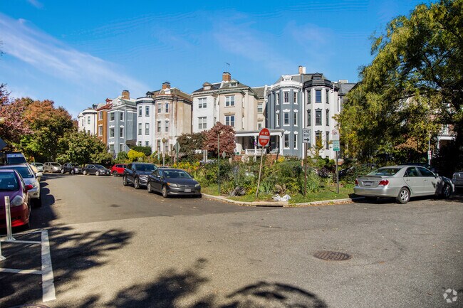 Kalorama Triangle offers many unique arch styles of homes and many one way streets.