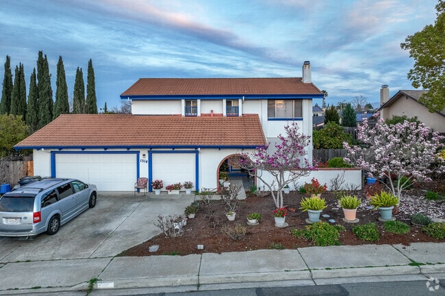 Two story homes in Sunset East makes living easy and convenient for bigger families.