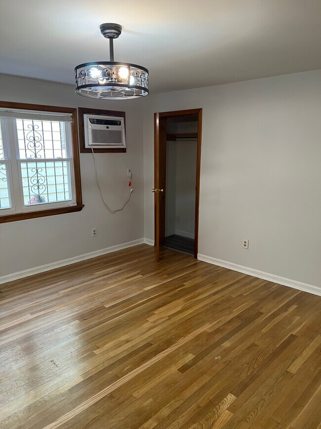 110 Elm St unit 1, Newark, NJ 07105 - photo 4