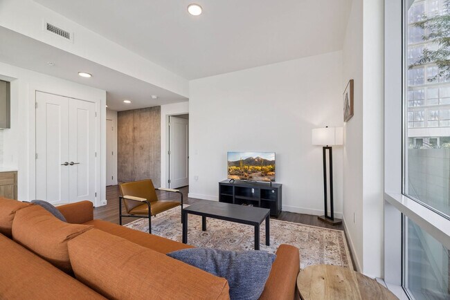 222 E Jefferson St unit ID1369269P, Phoenix, AZ 85004 - photo 4