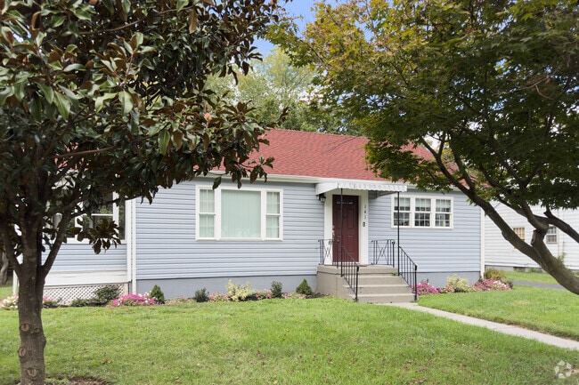 More modest ranch-style homes can also be found in Purcellville.