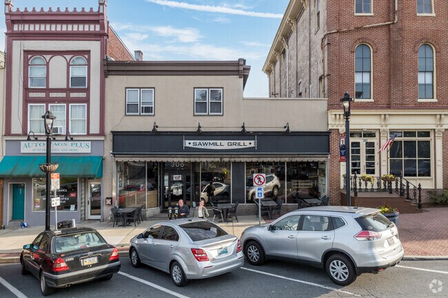 The Sawmill Grill is just one of many popular spots where Oxford folks head for a good meal.