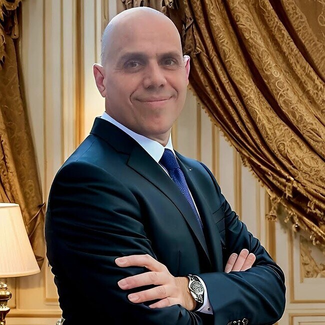 Agent Photo