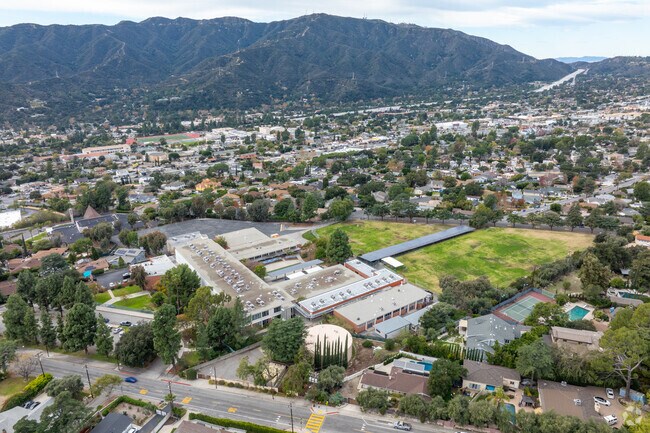 Rosemont Middle School serves 6th and 7th grades.