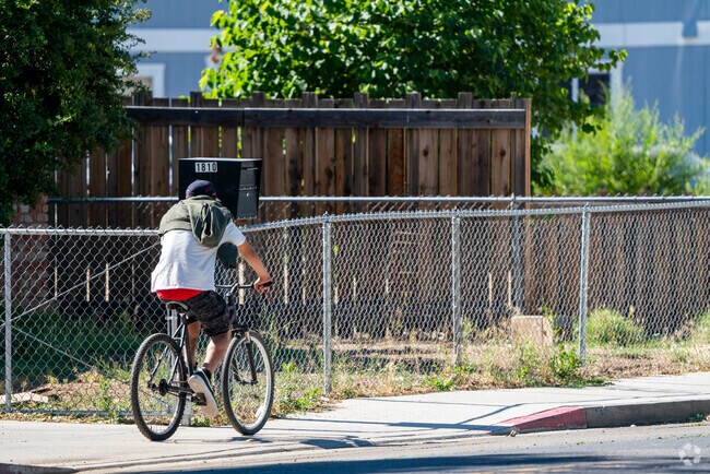 Northeast Reno is flat and friendly for bikers to commute around the neighborhood.