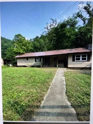22185 Card Mountain Rd, Mouthcard, KY 41548
