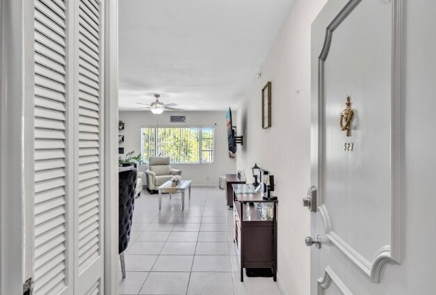 5800 NE 22nd Way unit 5235, Fort Lauderdale, FL 33308 - photo 5