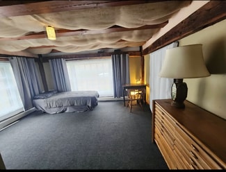 129 Paxton Rd, Spencer, MA 01562
