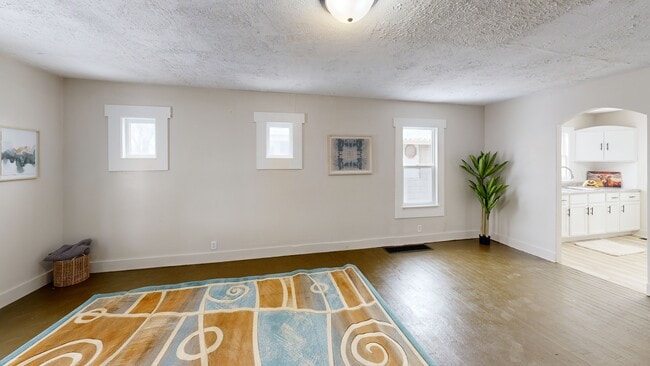 1332 S 6th St, Richmond, IN 47374 - photo 2